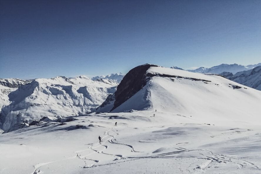 Grimper en ski de rando à la Tête Nord des Fours