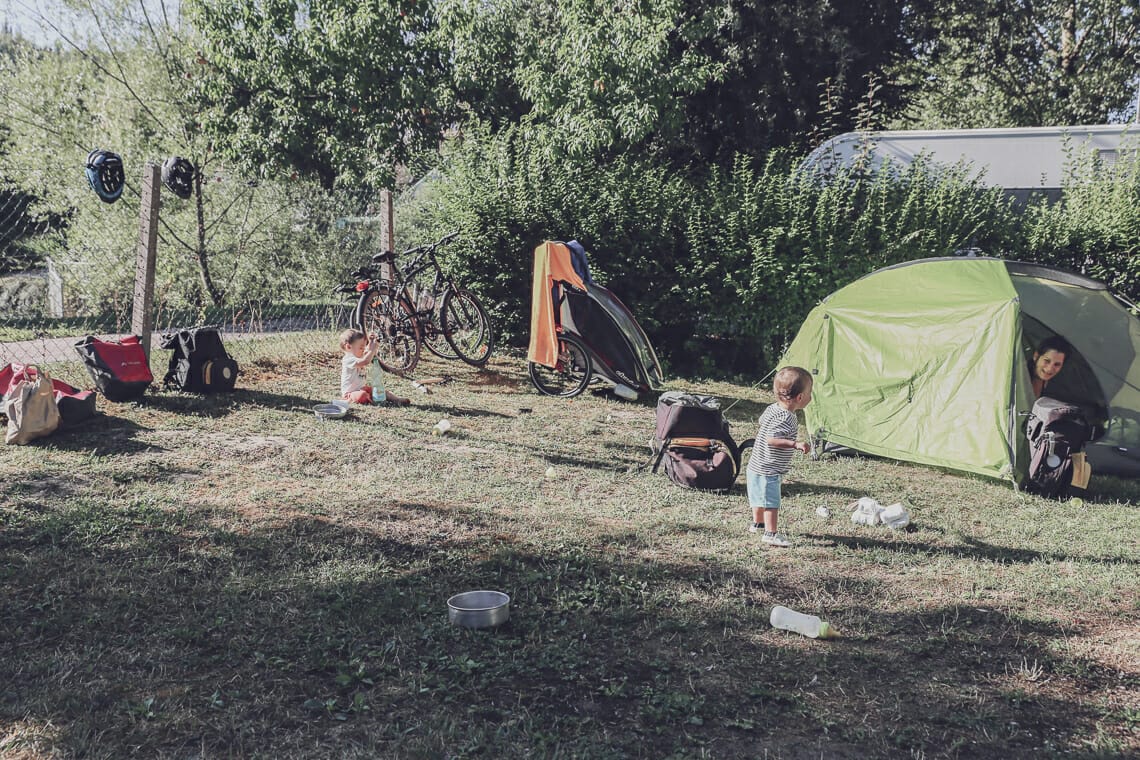 enfants campement